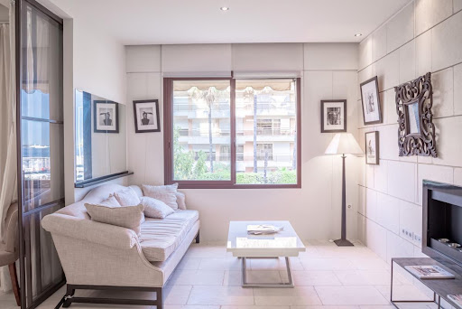 Apartment 4