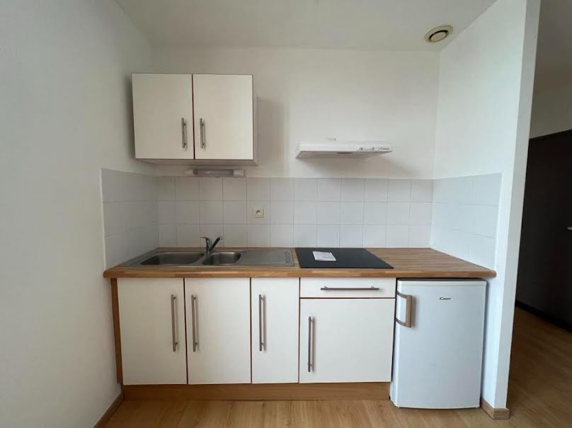 Location  appartement 2 pièces 35 m² à Castres (81100), 440 €