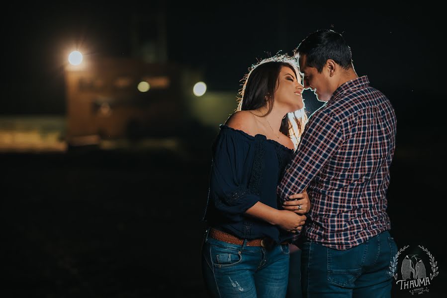 Fotógrafo de bodas Jonatthan Thauma (thaumastudio). Foto del 17 de septiembre 2019