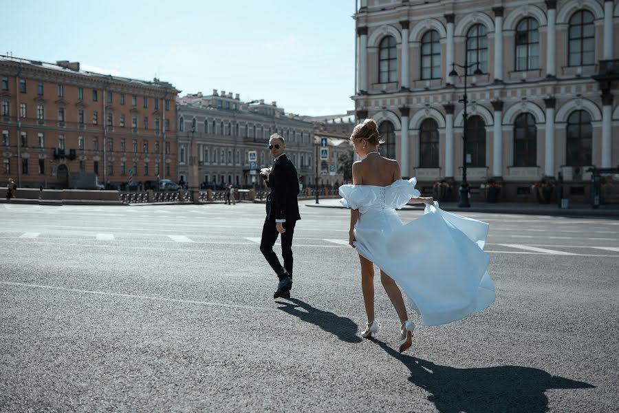 Fotógrafo de casamento Yuliya Gomerova (yuliafox). Foto de 7 de setembro 2023