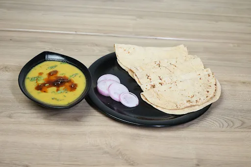 7 Phulka With Dal Tadka