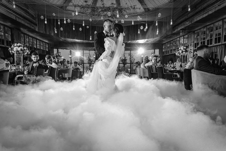 Wedding photographer Maks Orlovskiy (maksorloff). Photo of 25 November 2022