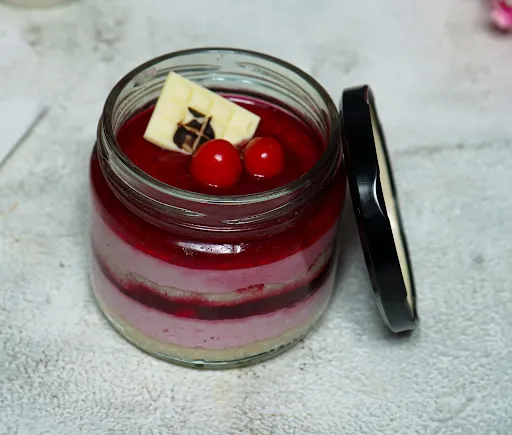Strawberry Jar Cake [350 Ml]