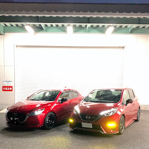 MAZDA2