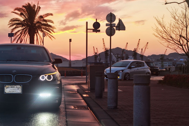 525iハイラインのＢＭＷ・夕日と愛車・一眼レフ・サンセット・E60に関するカスタム事例の投稿画像1枚目