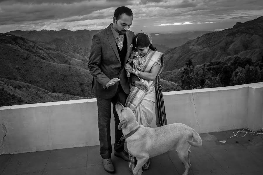 Fotógrafo de casamento Pon Prabakaran (ponprabakaran). Foto de 17 de novembro 2017