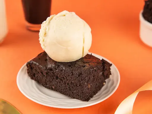 Hot Brownie With Ice Cream