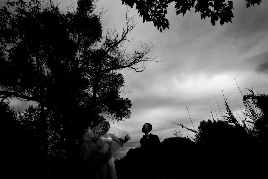 Fotografo di matrimoni Ferenc Zengő (zengoferenc). Foto del 15 marzo 2023