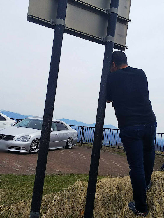 SAIの弾丸花見ドライブ📸・盗撮ばかり(笑)・cartunefriends・friends会長・雪山と桜に関するカスタム事例の投稿画像6枚目