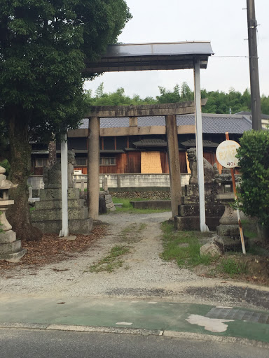 神社の鳥居