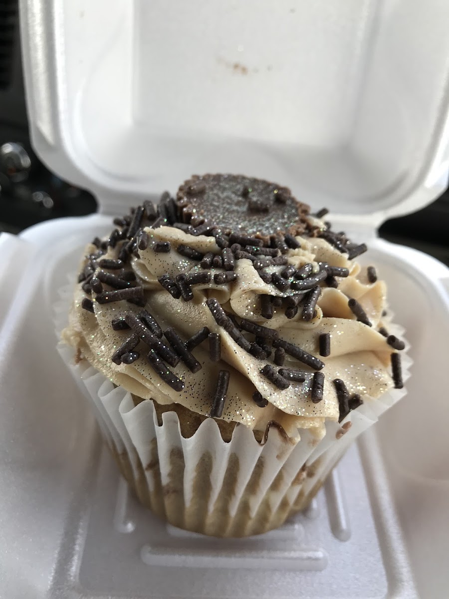 Gluten-Free Cupcakes at AnnOlivia's Sweet Shop and Bakery