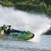 jet ski di 