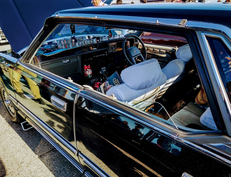 スカイラインのいいニッサンの日・大阪レトロカー万博2023・第６弾！！！！！！✨・NISSANの　高級車🚘✨😎💕・刑事ドラマ🚓🚨の…　名脇役??😘に関するカスタム事例の投稿画像24枚目