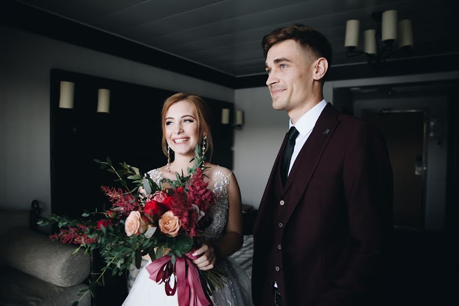 Fotografo di matrimoni Oksana Bolshakova (oksanabolshakova). Foto del 24 ottobre 2018