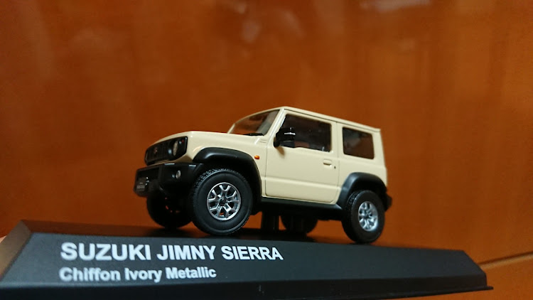 ジムニーシエラの京商ミニカー・エルフに関するカスタム事例の投稿画像3枚目
