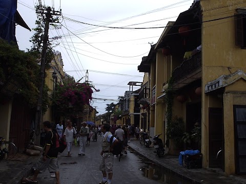 HOI AN BAJO LA LLUVIA - VIAJE POR CAMBOYA Y VIETNAM (3)