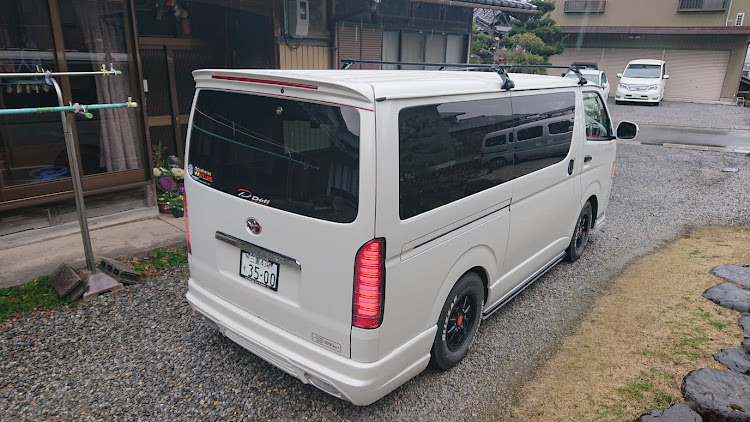 ハイエースバンのルーフキャリア・TERZOに関するカスタム事例｜車の ...