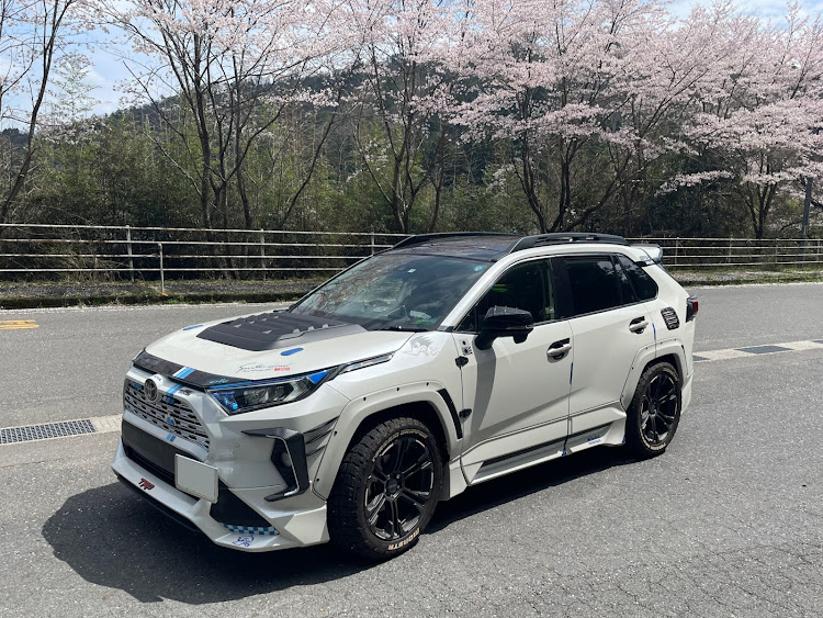 RAV4のサクラと愛車・rav4・#rav4広島ミーティング・日本人で良かったに関するカスタム事例の投稿画像2枚目