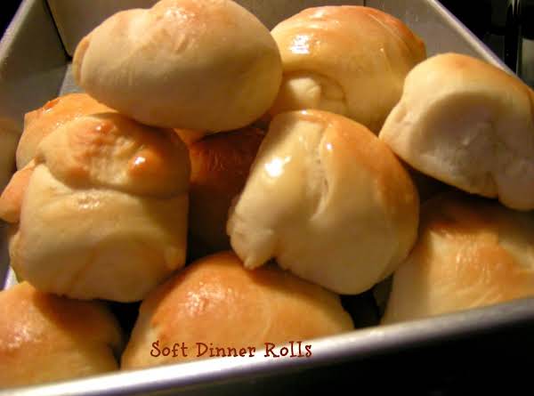 Easy Bread Machine Dinner Rolls_image