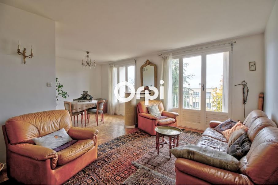 Vente appartement 4 pièces 70 m² à Decines-charpieu (69150), 170 000 €