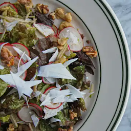 Pear & Walnut Salad