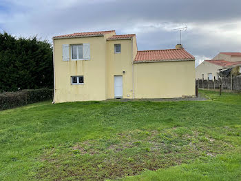 maison à La Chaize-Giraud (85)