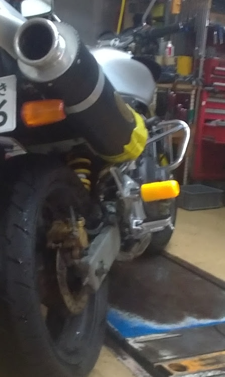 RAN46さんが投稿したホーネット250・HORNET250に関するカスタム事例の投稿画像3枚目