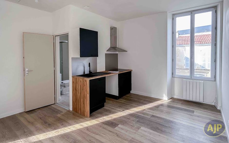 Vente appartement 1 pièce 23.2 m² à Luçon (85400), 68 896 €