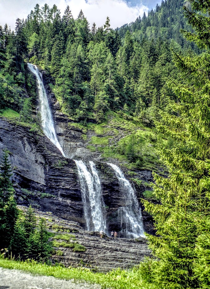 Cascade du Rouget Wasserfall Savoyen La fer a Cheval Hufeisen Samoens