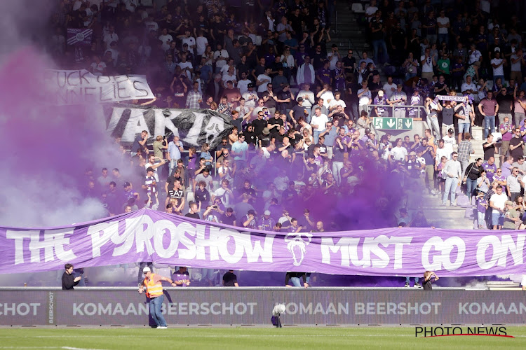 🎥 Fans Beerschot raken met sfeeractie een gevoelige snaar bij Dirk Kuyt: "Ze zijn voor mij de man van de match!"