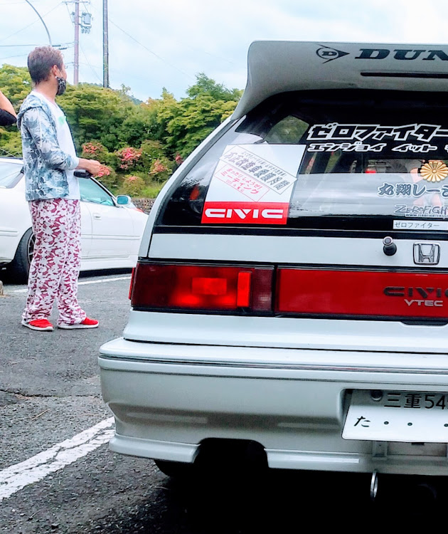 RX-7のまったりミーティング・高雄パークウェイ・コラボ有料コンテンツ・出会いに関するカスタム事例の投稿画像5枚目