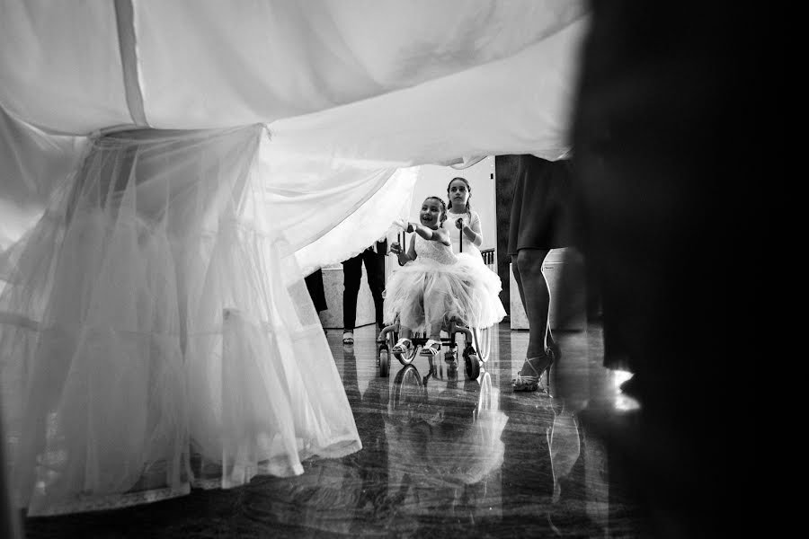 結婚式の写真家Giacomo Barbarossa (giacomobarbaros)。2017 12月6日の写真