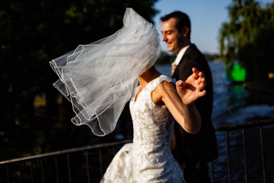 Fotógrafo de casamento Marius Barbulescu (mariusbarbulescu). Foto de 5 de dezembro 2016