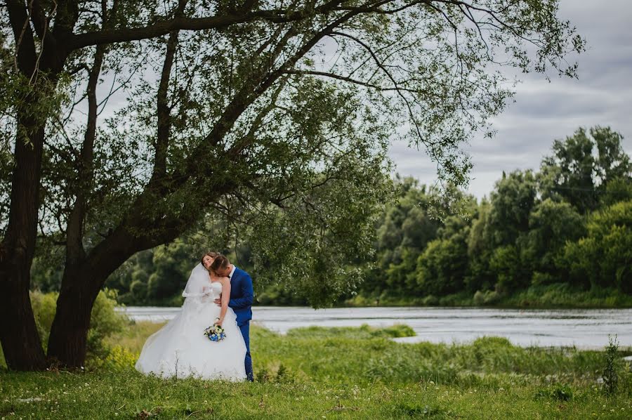 Fotografo di matrimoni Ulyana Titova (titovaulyana). Foto del 15 agosto 2017