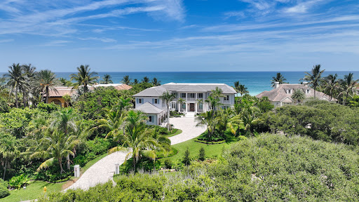 Maison avec piscine en bord de mer 1