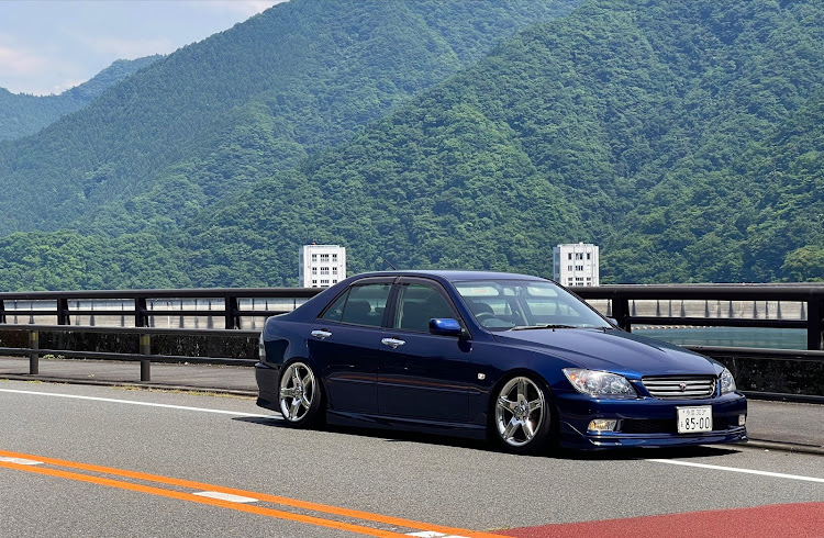 アルテッツァのアルテッツァに関するカスタム事例の投稿画像2枚目