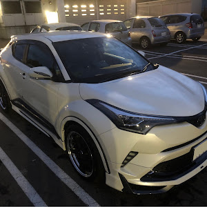 C-HR NGX50