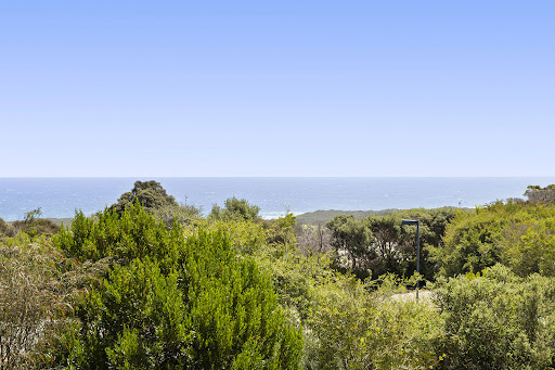 Propriété avec piscine et jardin 2
