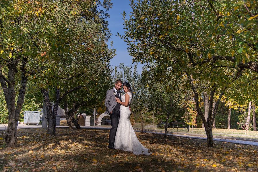 ช่างภาพงานแต่งงาน Vladimir Djajic (vladimir3011) ภาพเมื่อ 28 ตุลาคม 2018