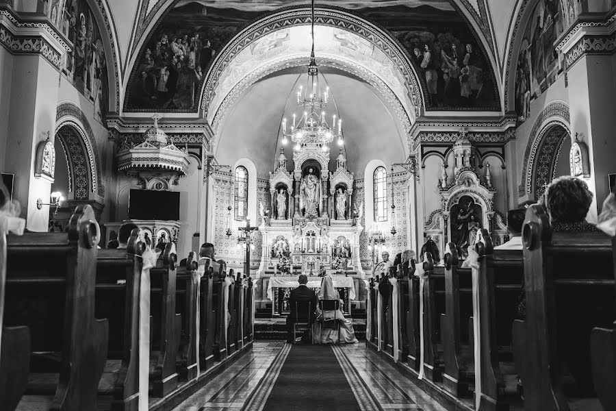 Fotógrafo de casamento Zsolt Gyurikovits (gk9jz92). Foto de 19 de março 2023