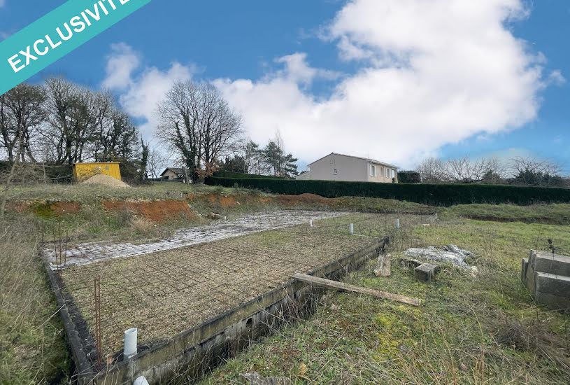  Vente Terrain à bâtir - 2 397m² à Chazelles (16380) 