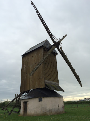 Le Moulin