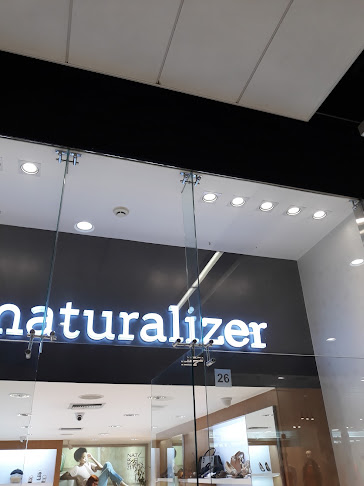 Naturalizer