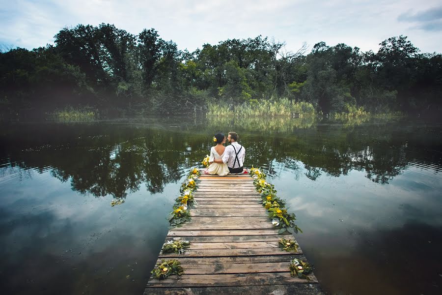 Photographe de mariage Yuriy Gulyaev (guliverov). Photo du 13 juin 2016