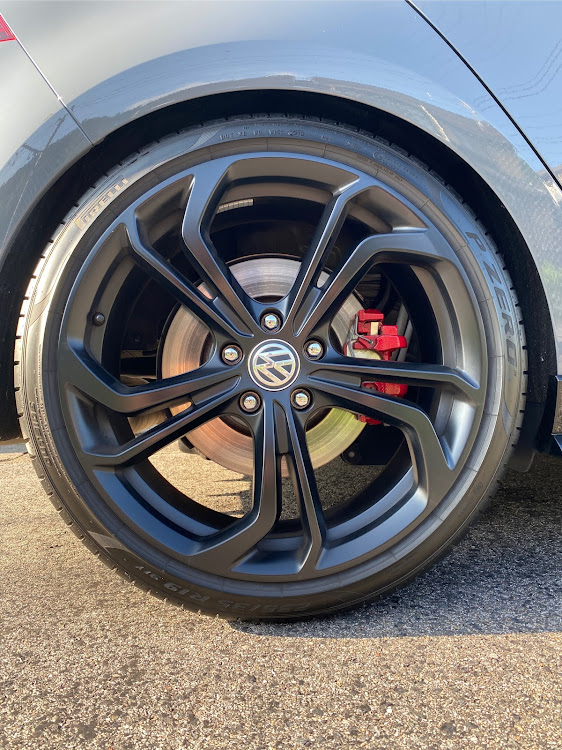 ゴルフGTIのコロナウイルスに負けるな・早朝洗車・近くをワープに関するカスタム事例の投稿画像6枚目