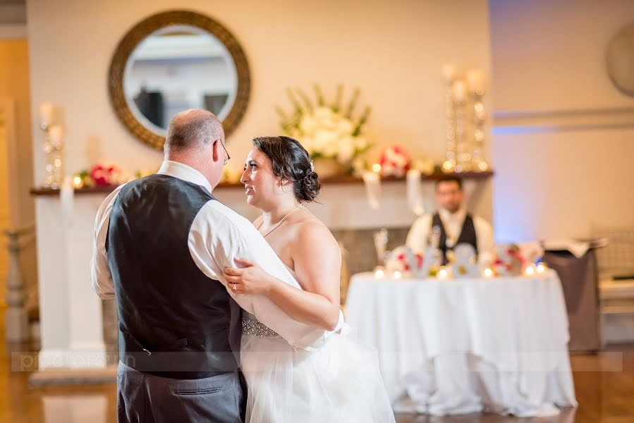 Fotógrafo de bodas Morayo Sayles (piperbrown). Foto del 30 de diciembre 2019