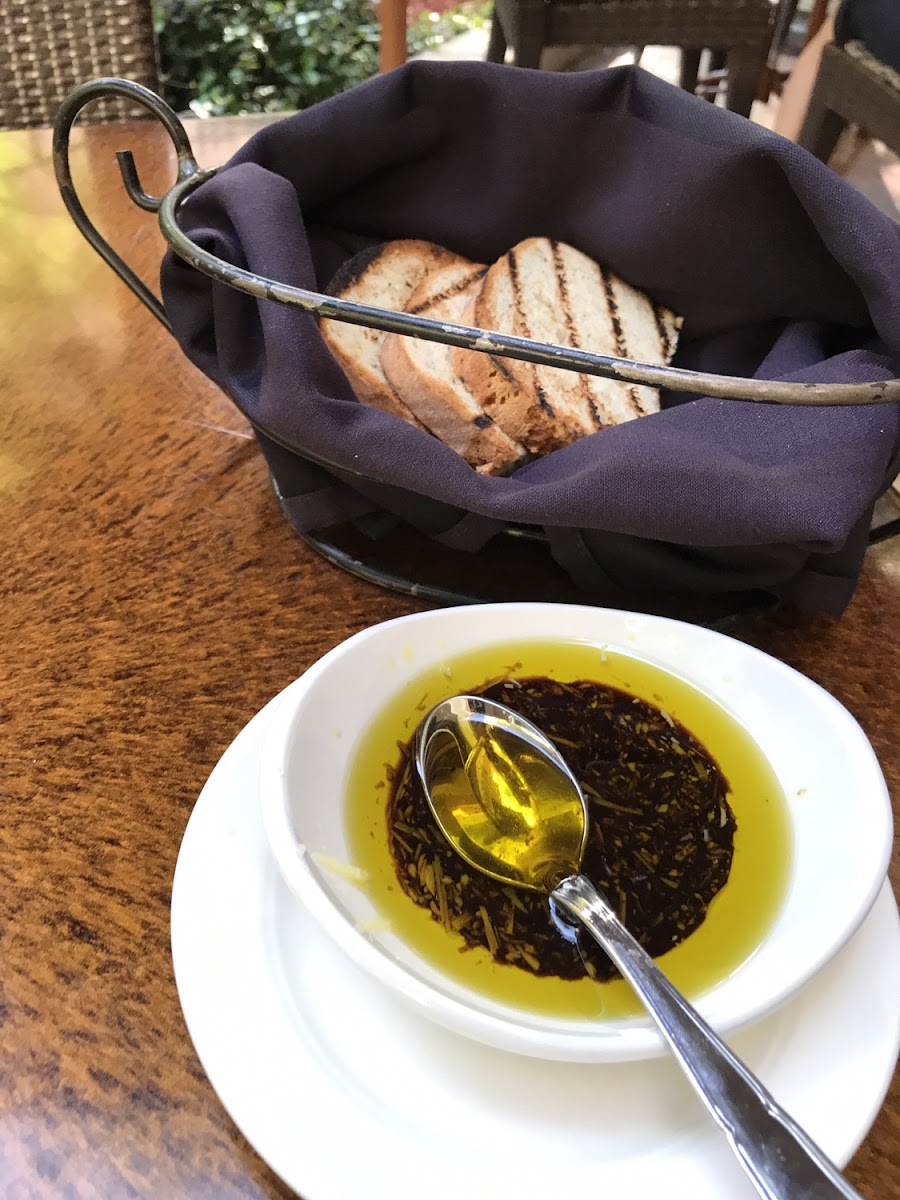 Gluten free and allergens friendly bread and olive oil mix. Never get to eat bread at restaurants. Very good!