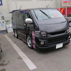 ハイエースバン TRH200V