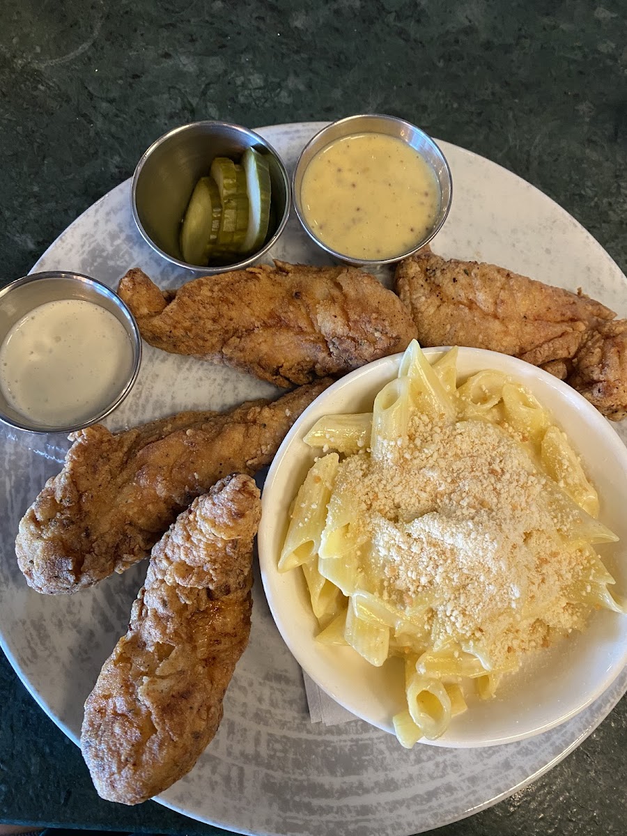 Gluten free fried chicken and mac and cheese