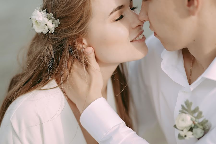 Fotógrafo de casamento Mariya Khuzina (khuzinam). Foto de 25 de outubro 2019